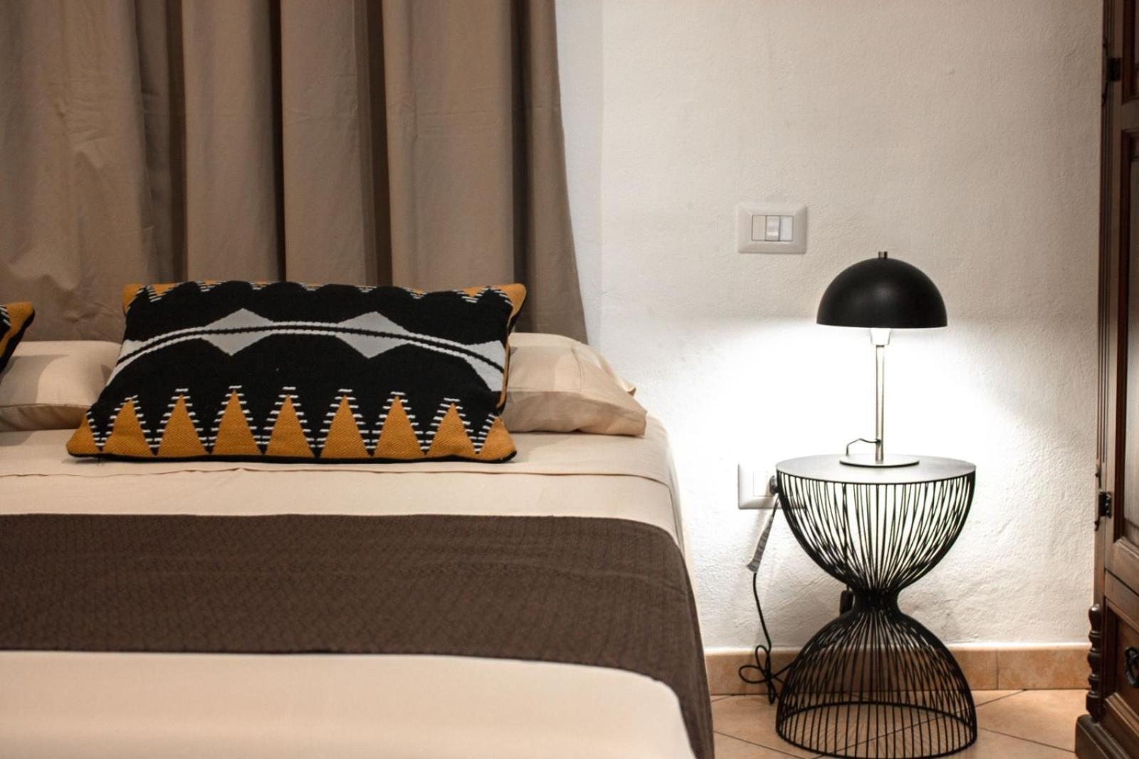 Castello'S Rooms Cagliari Ngoại thất bức ảnh
