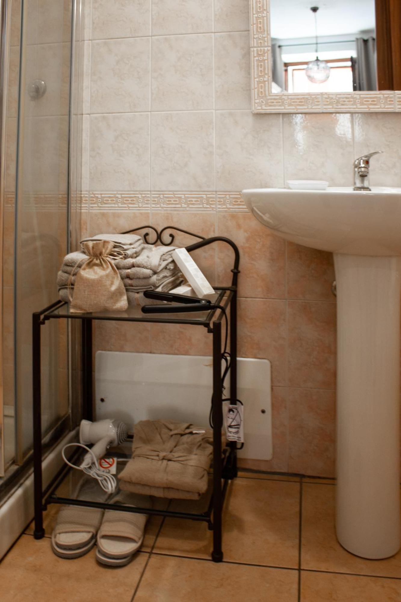 Castello'S Rooms Cagliari Ngoại thất bức ảnh