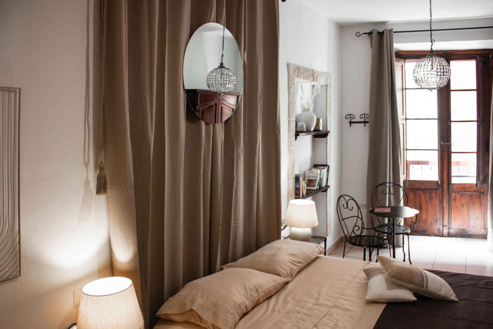 Castello'S Rooms Cagliari Ngoại thất bức ảnh