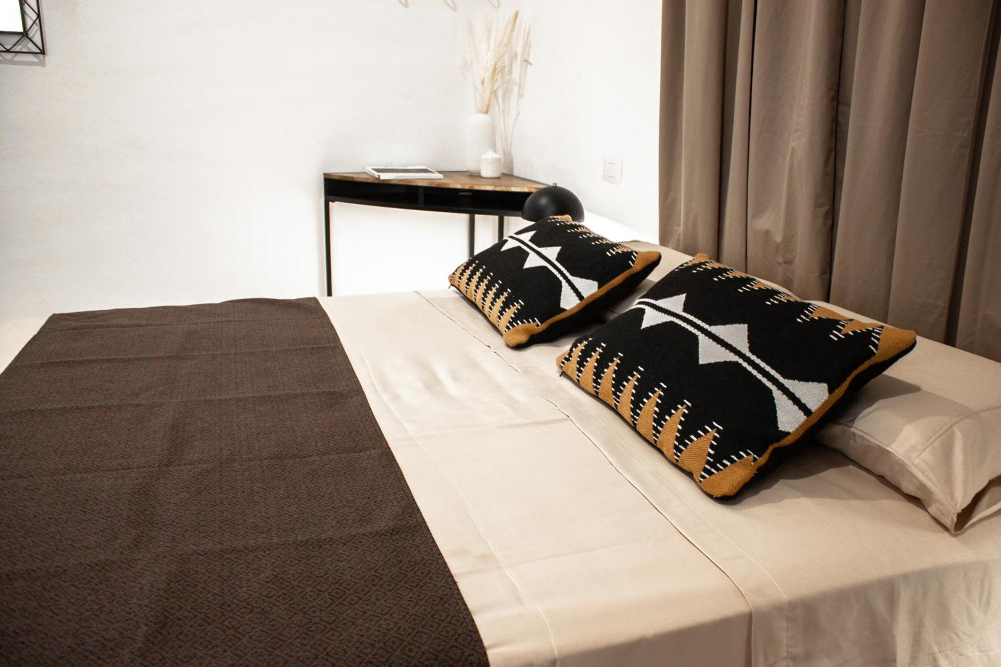 Castello'S Rooms Cagliari Ngoại thất bức ảnh
